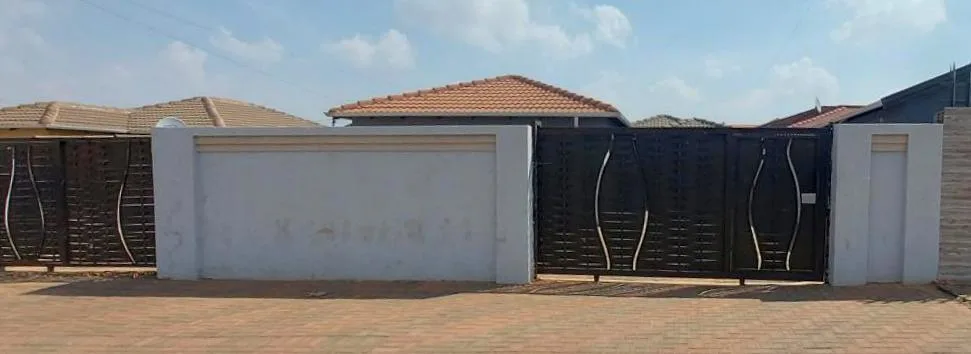House to rent in Protea Glen