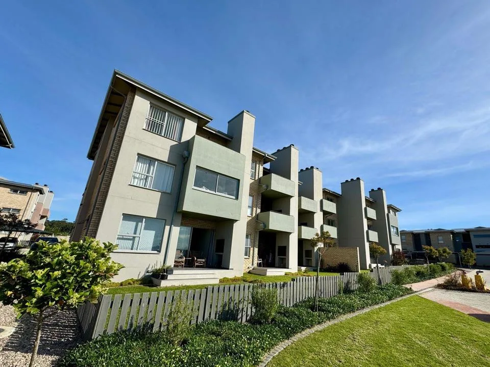 2 Bedroom Apartment / flat for sale in Mooikloof Country Estate