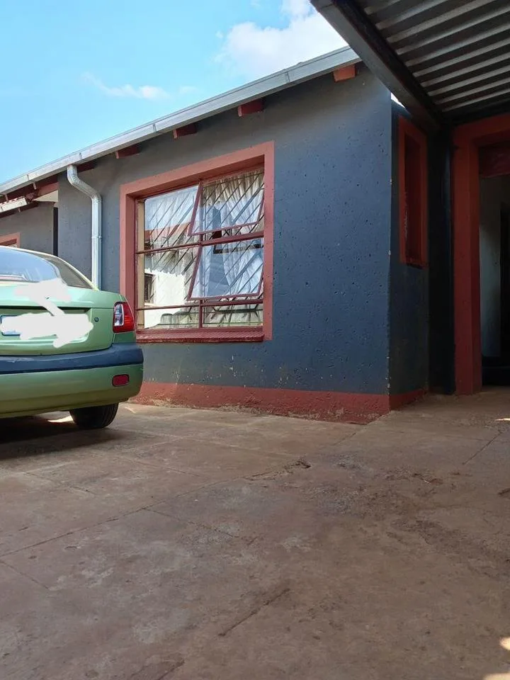 2 Bedroom House for sale in Orange Farm