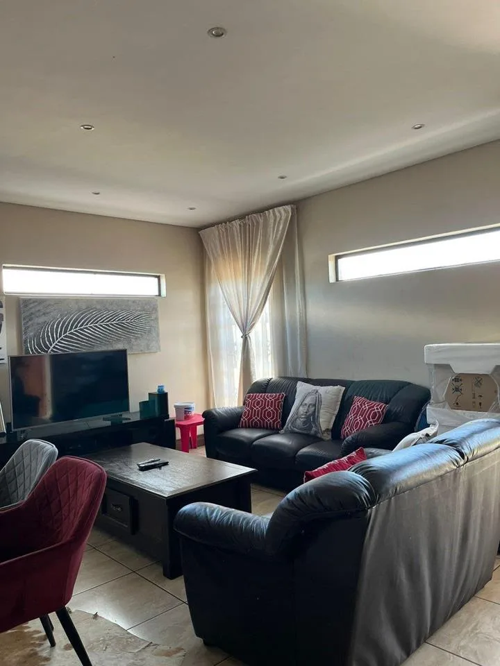 3 Bedroom House to rent in Chief A. Luthuli Park