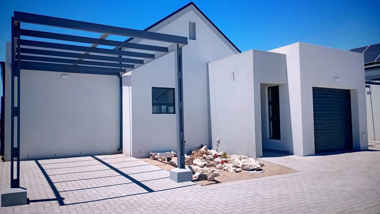 3 Bedroom House for sale in Laguna