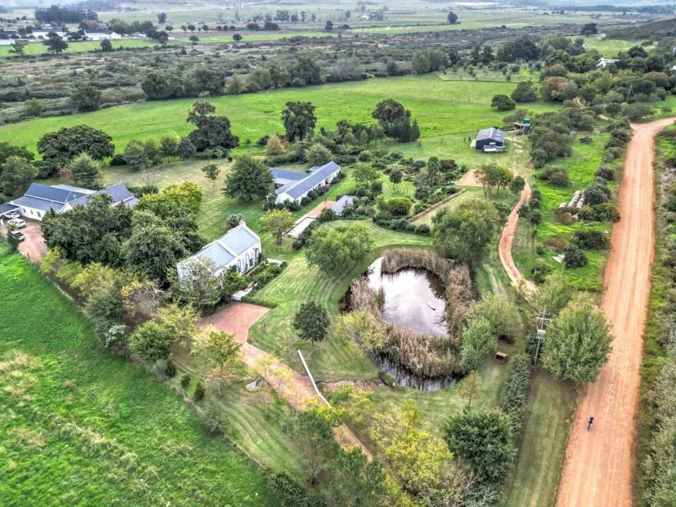 10 Bedroom House for sale in Riversdale