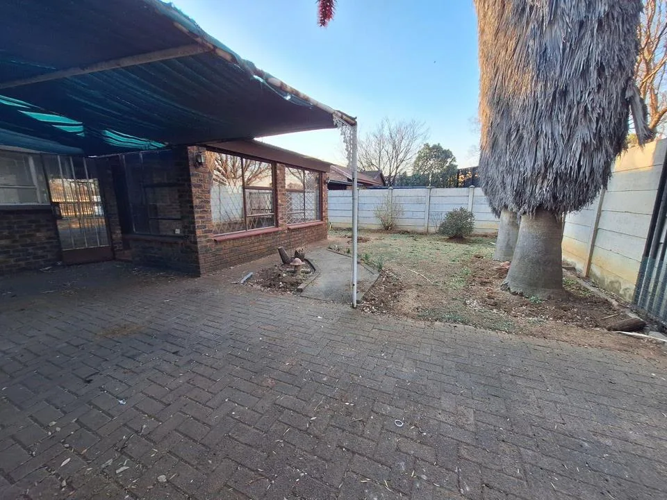 1 Bedroom House to rent in Three Rivers