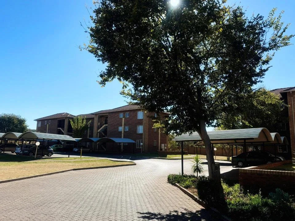 2 Bedroom Apartment / flat to rent in Glen Lauriston