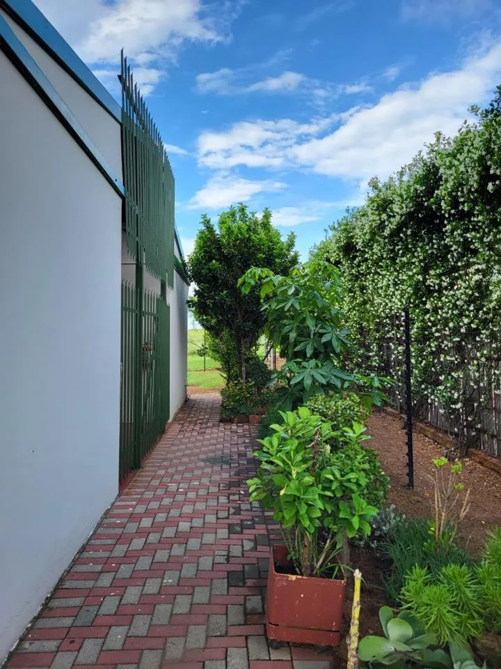 4 Bedroom Apartment / flat to rent in Pyramid AH