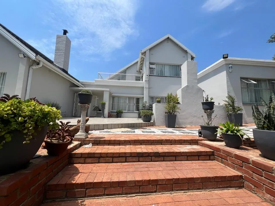 5 Bedroom House to rent in Waterkloof Ridge