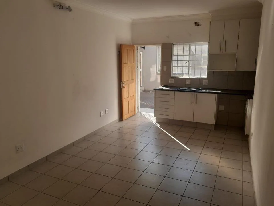 Apartment / flat to rent in Rosettenville