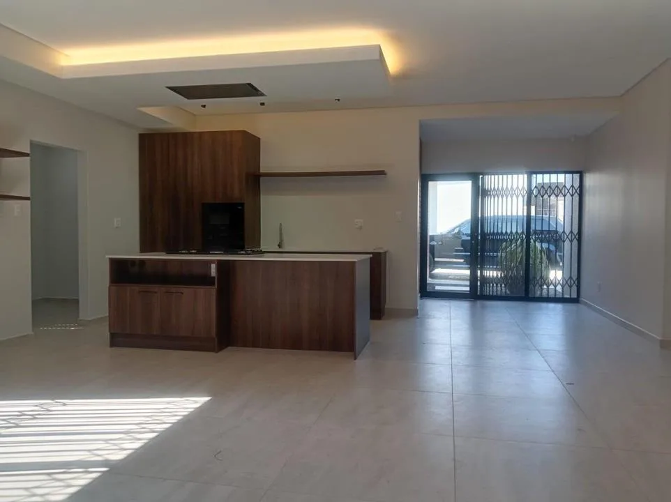3 Bedroom Apartment / flat to rent in Kyalami AH