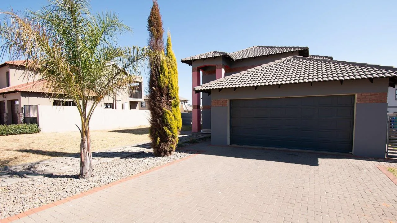 3 Bedroom House to rent in Pierre Van Ryneveld