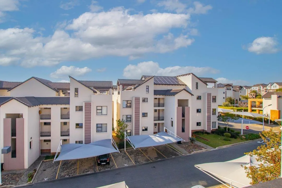2 Bedroom Apartment / flat to rent in Fourways