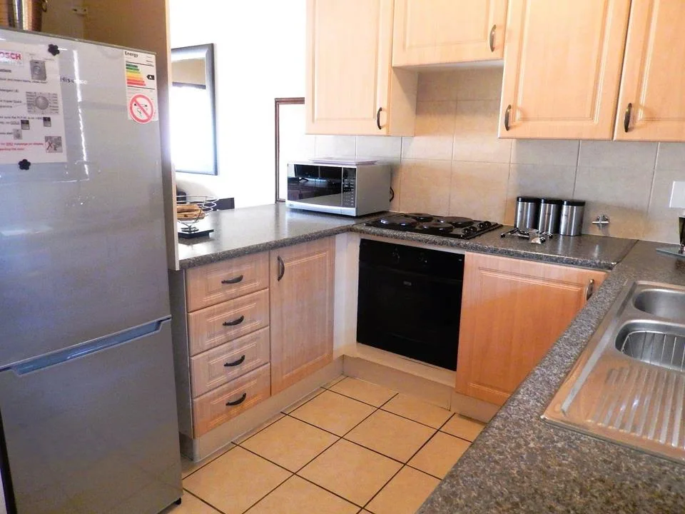 2 Bedroom Apartment / flat to rent in Die Hoewes