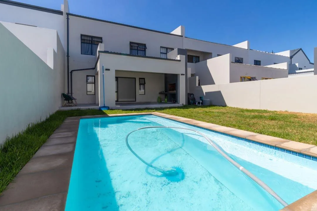 3 Bedroom House for sale in Sandown
