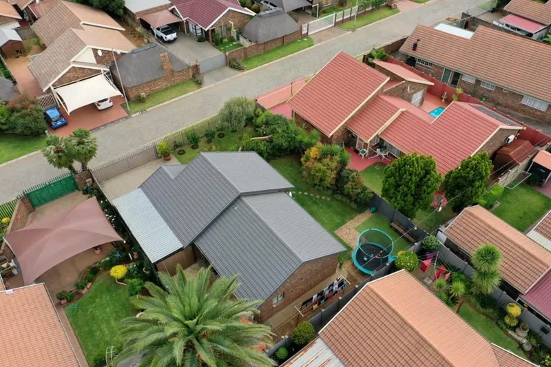 3 Bedroom House to rent in Risiville