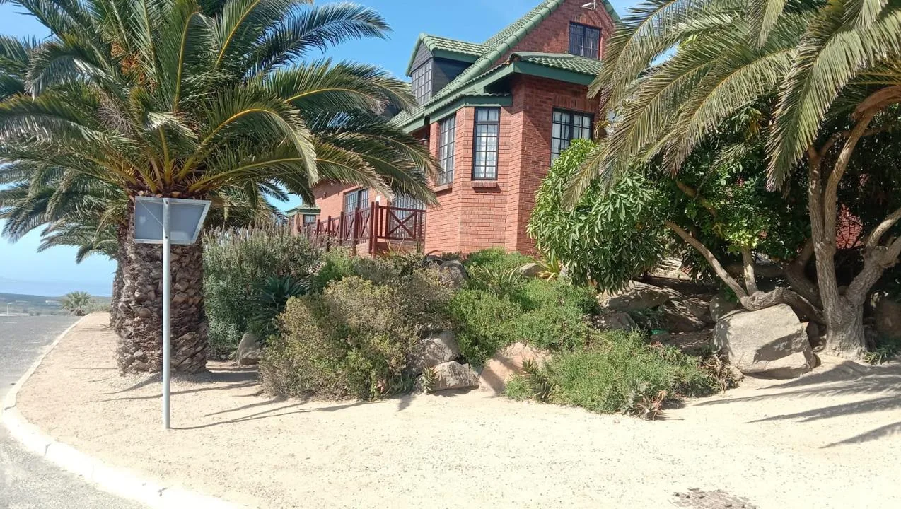 5 Bedroom House for sale in Saldanha Heights