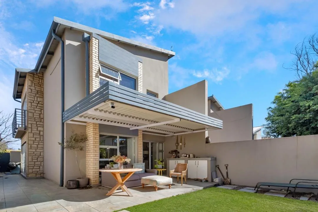 3 Bedroom Townhouse to rent in Craighall Park