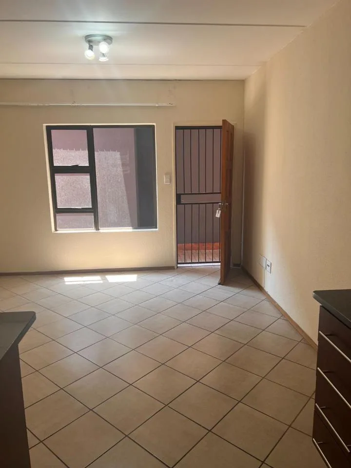 2 Bedroom Apartment / flat to rent in Albertsdal