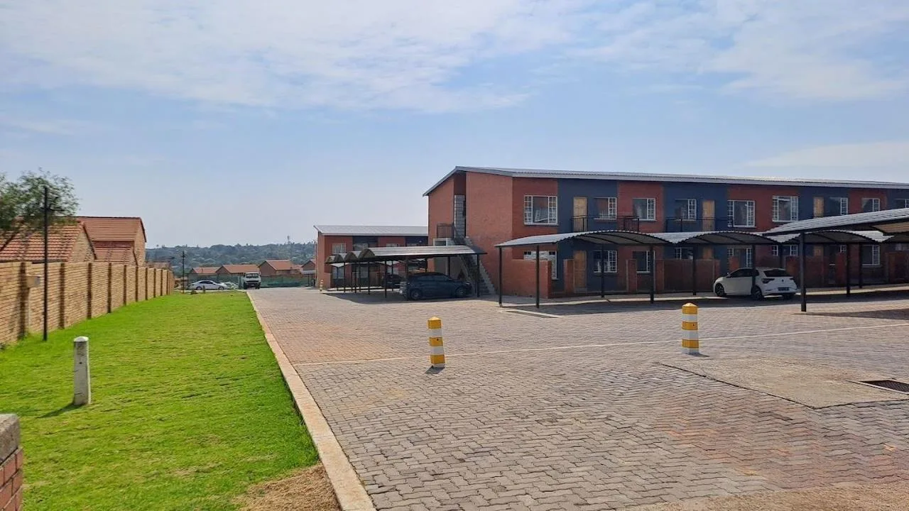 2 Bedroom Apartment / flat to rent in The Reeds