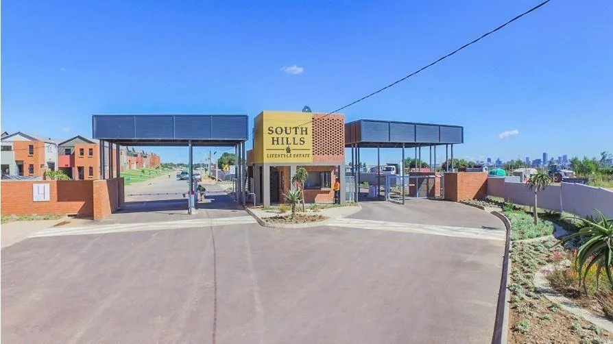 2 Bedroom Apartment / flat to rent in South Hills