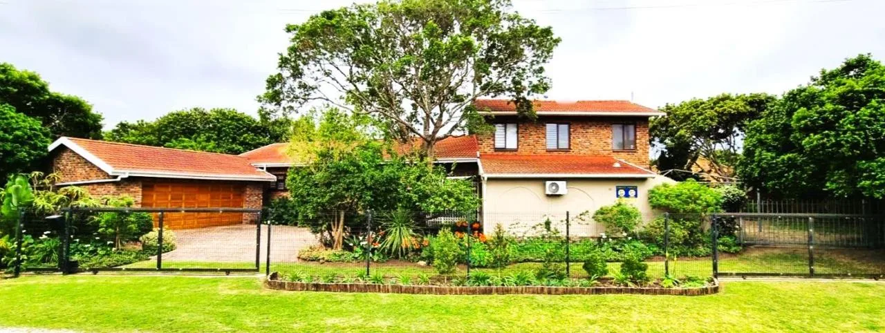 5 Bedroom House for sale in Kingfisher Creek
