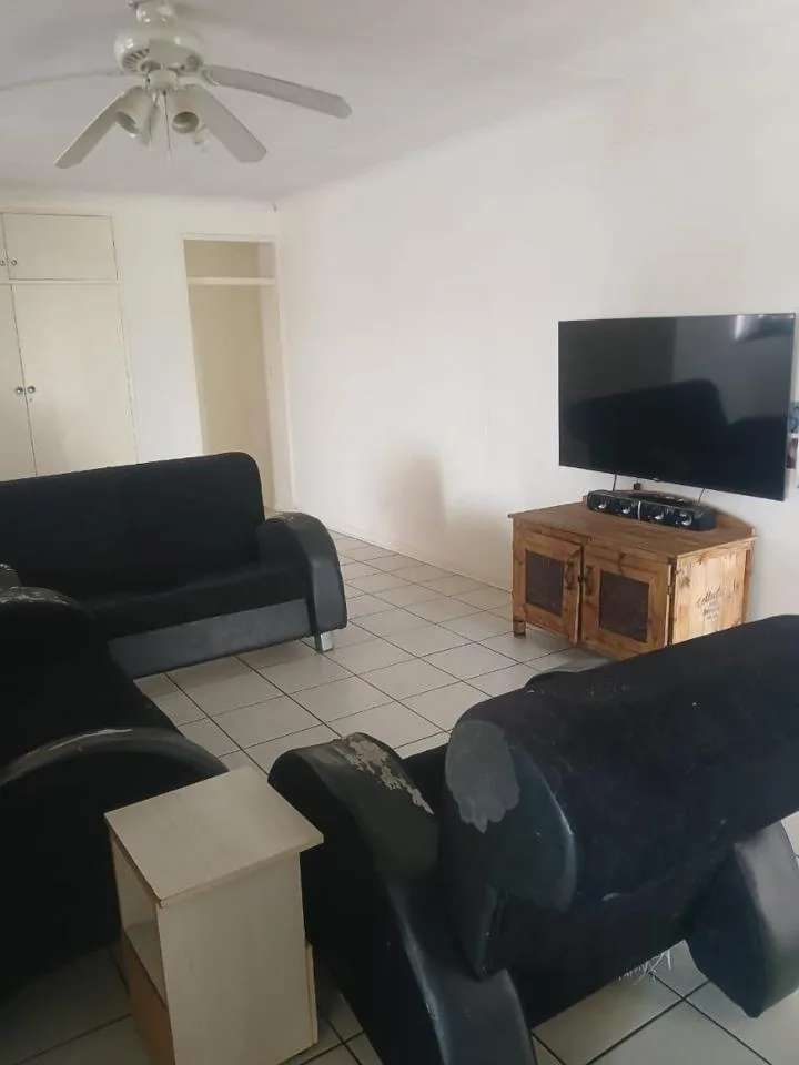2 Bedroom Apartment / flat to rent in Vanderbijlpark SE 1