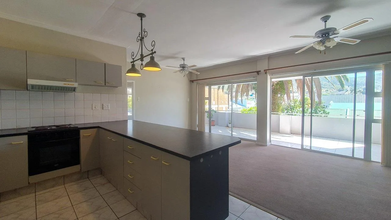 3 Bedroom Apartment / flat for sale in Montagu