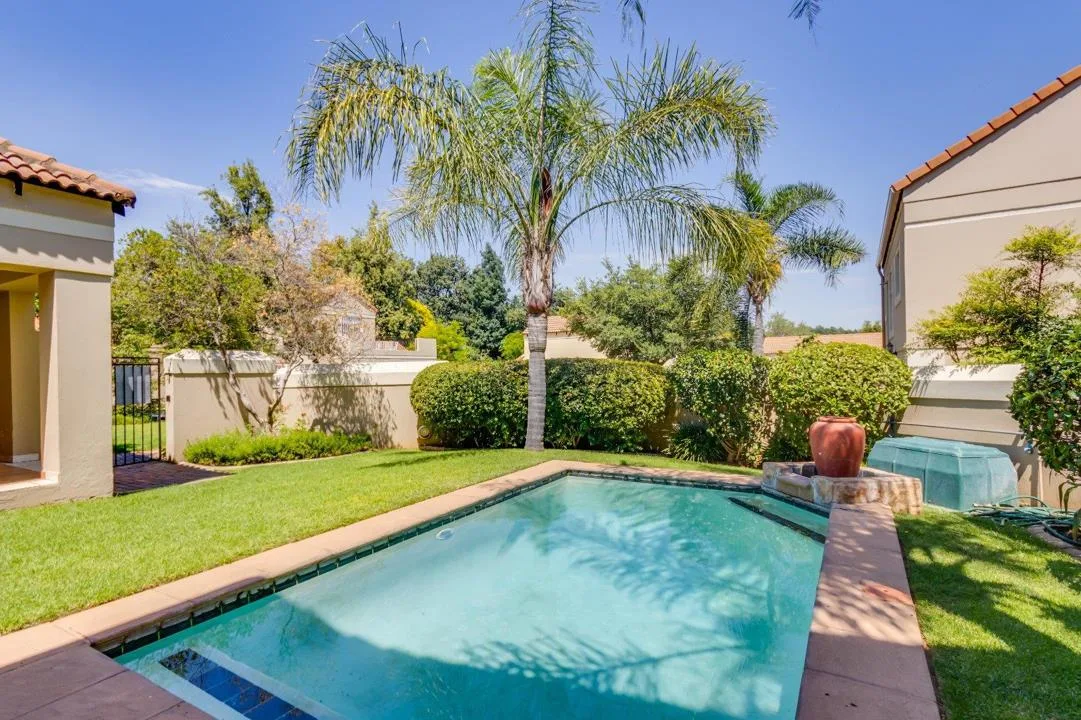 2 Bedroom Apartment / flat to rent in Bryanston