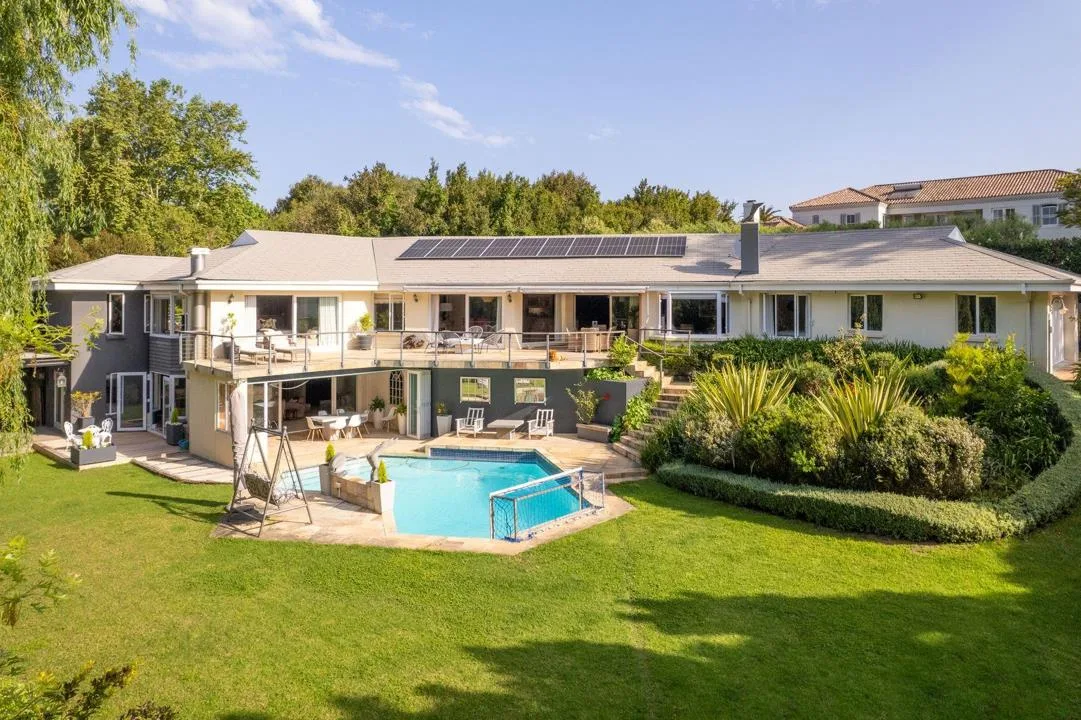6 Bedroom House to rent in Constantia