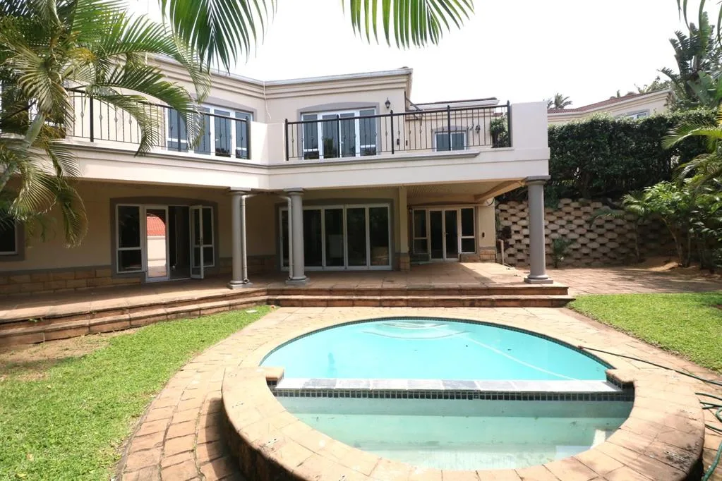 4 Bedroom Townhouse to rent in Umhlanga Central