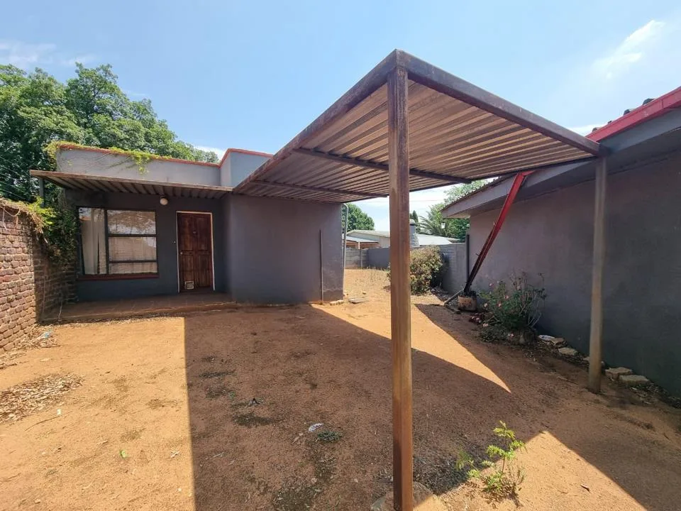 1 Bedroom Apartment / flat to rent in Rensburg