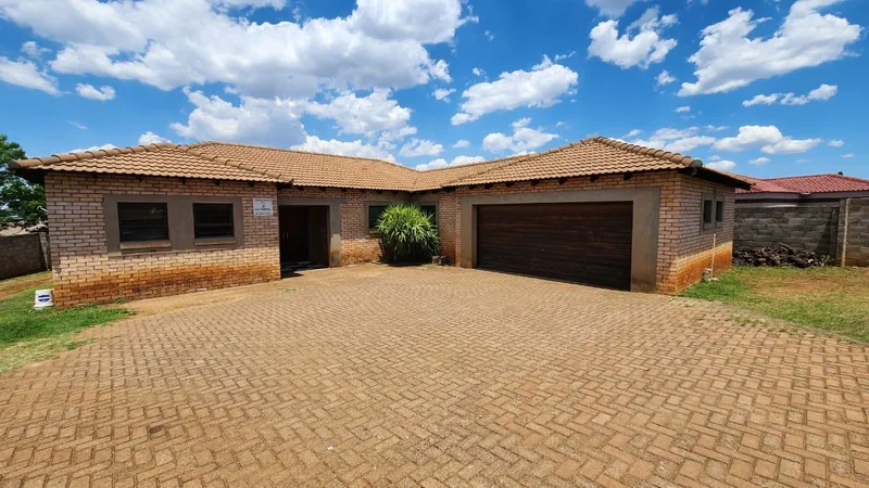 3 Bedroom House to rent in Amajuba Park