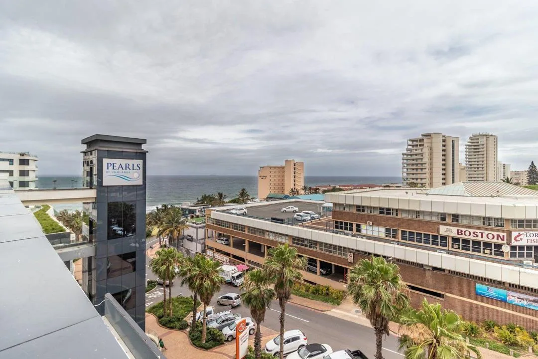 2 Bedroom Apartment / flat to rent in Umhlanga Central