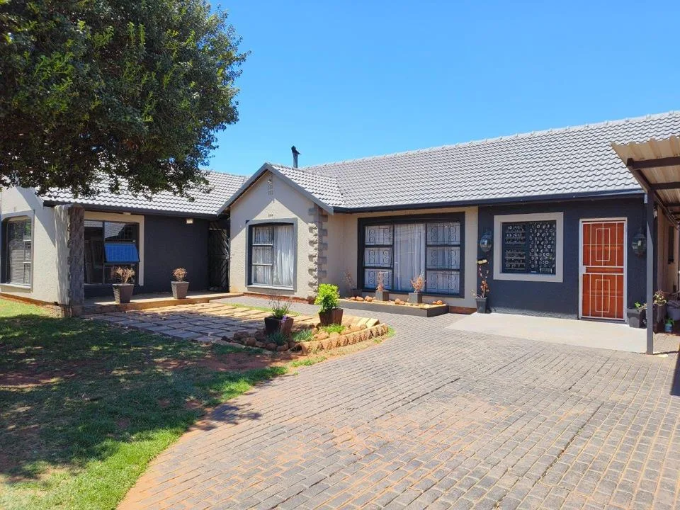 3 Bedroom House to rent in Krugersrus