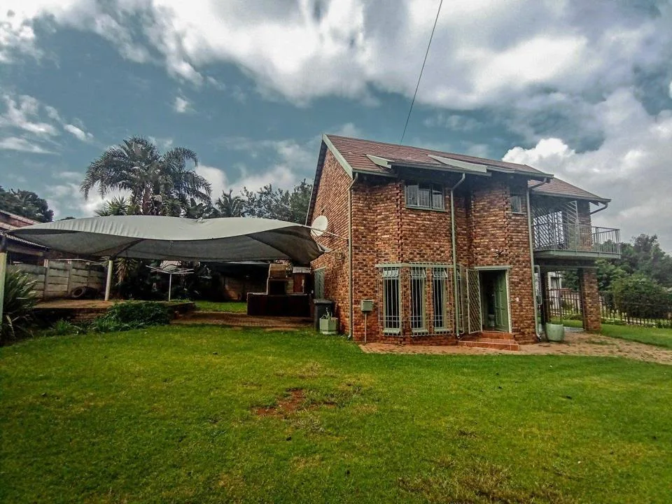 3 Bedroom House to rent in Roodekrans
