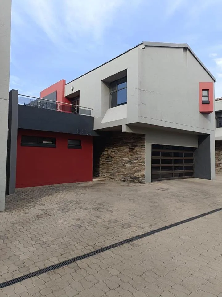 4 Bedroom House to rent in Waterkloof
