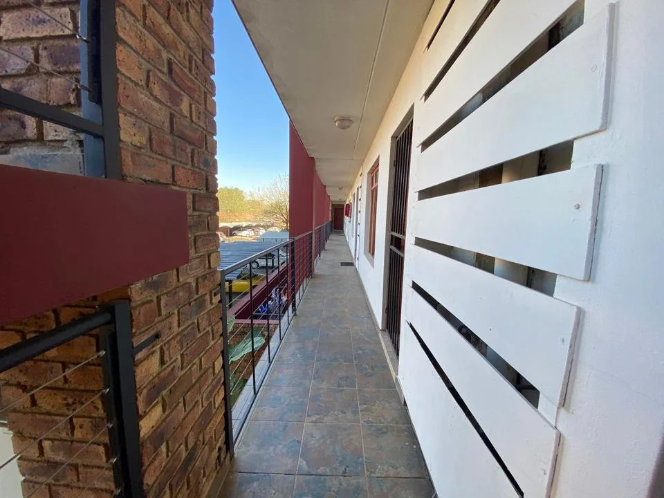1 Bedroom Apartment / flat to rent in Montana