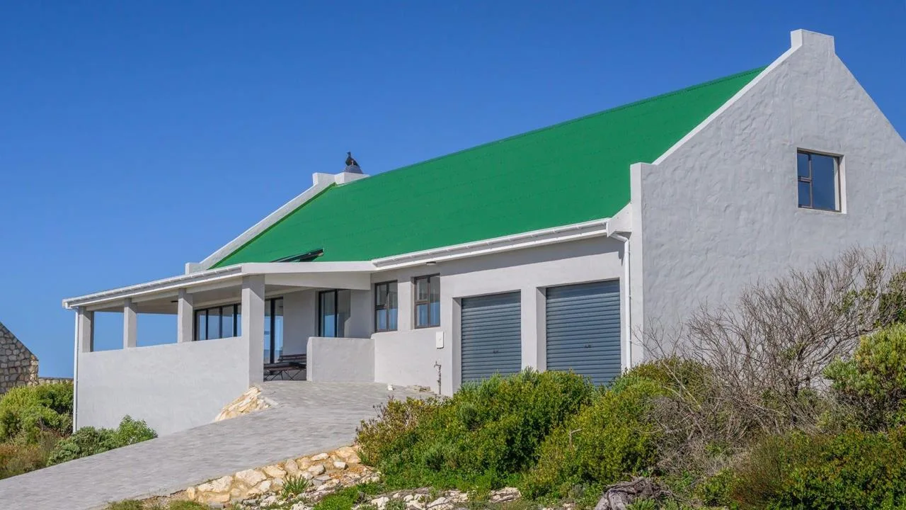 3 Bedroom House for sale in Agulhas