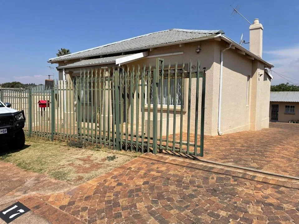 3 Bedroom House to rent in Krugersdorp North