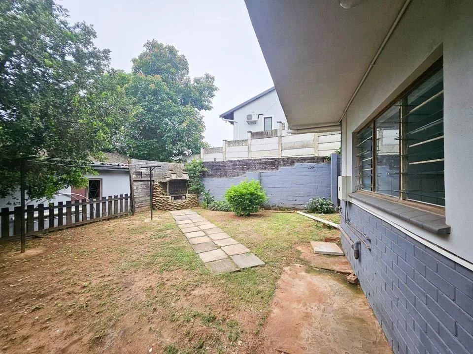 1 Bedroom House to rent in Amanzimtoti