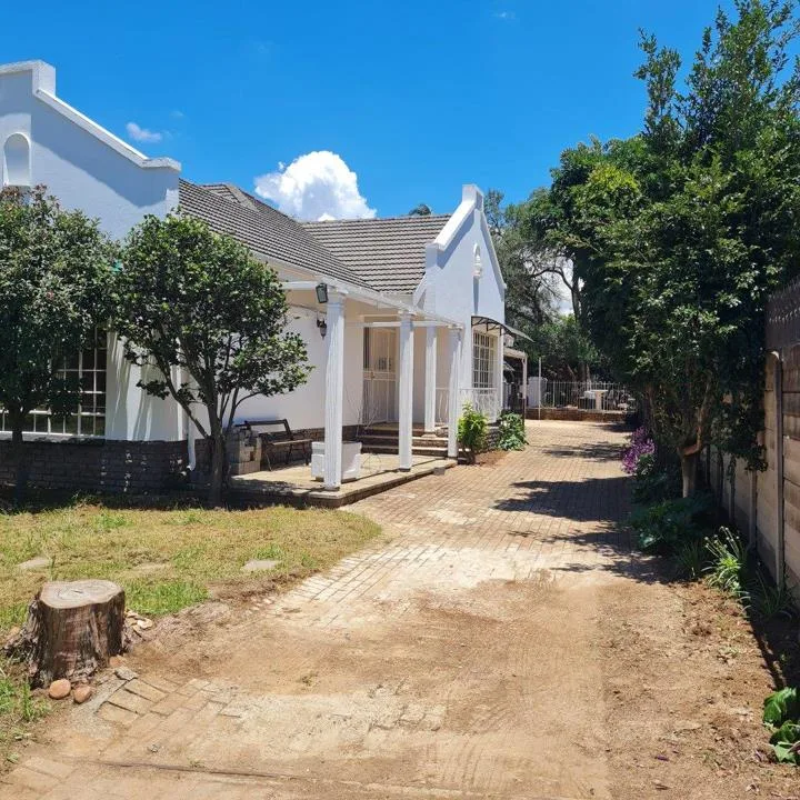 4 Bedroom House to rent in Glen Marais