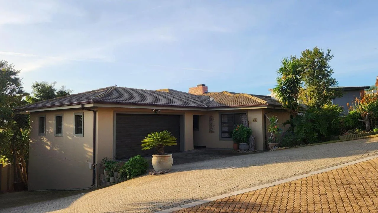 4 Bedroom House for sale in Monte Christo