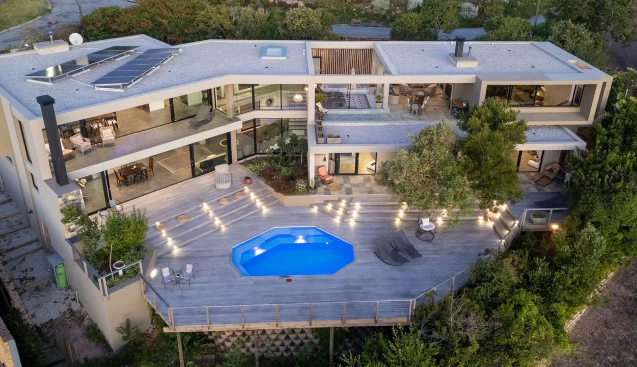 4 Bedroom House for sale in Knysna Heights