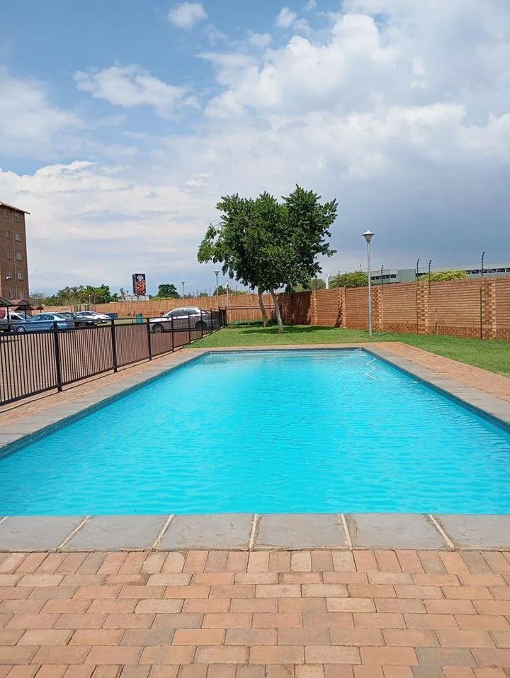 2 Bedroom Apartment / flat to rent in Annlin-Wes