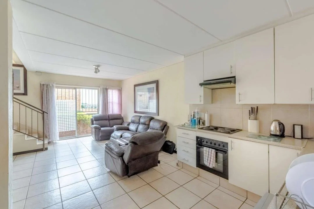 3 Bedroom Townhouse to rent in Wilgeheuwel