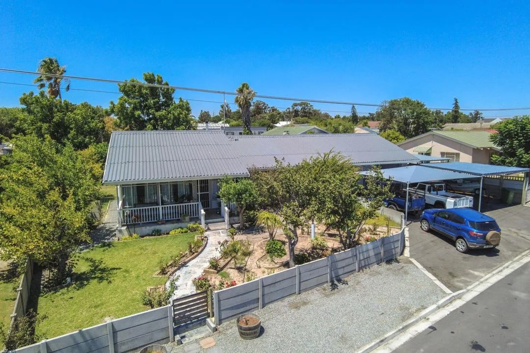3 Bedroom House for sale in Hopefield
