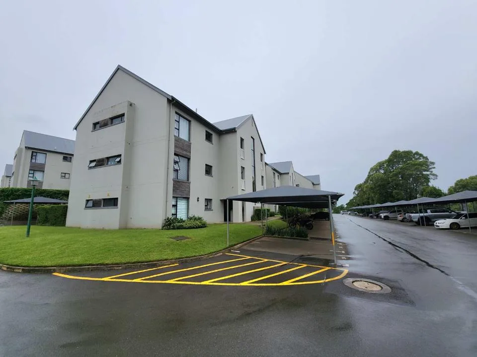 2 Bedroom Townhouse to rent in Emberton Estate