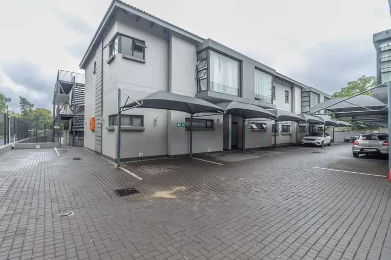 3 Bedroom Townhouse to rent in Parkmore