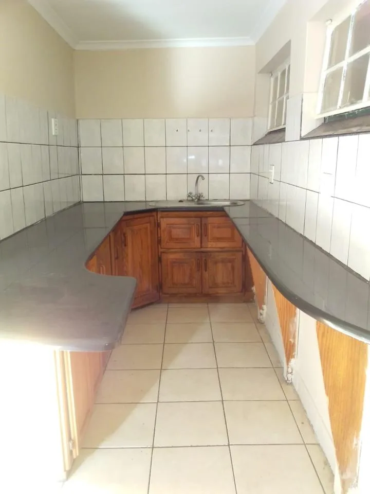 1 Bedroom Townhouse to rent in Bezuidenhout Valley