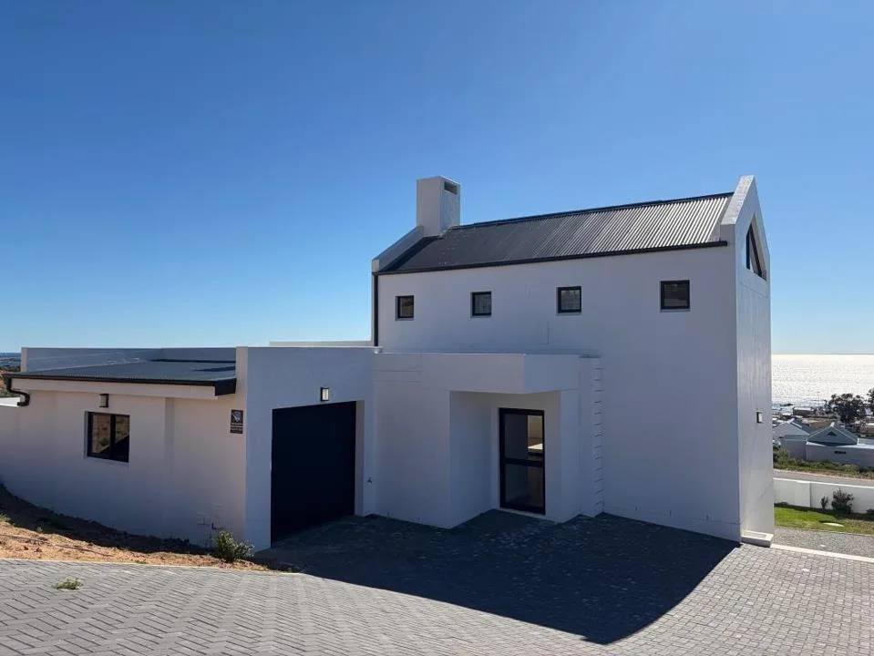 3 Bedroom House for sale in St Helena Views