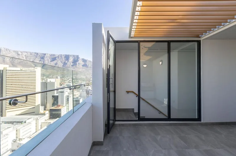 2 Bedroom Apartment / flat for sale in Cape Town City Centre