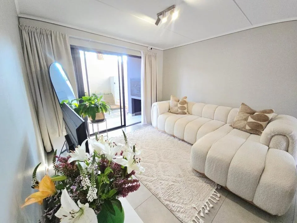 2 Bedroom Apartment / flat to rent in Menlo Park